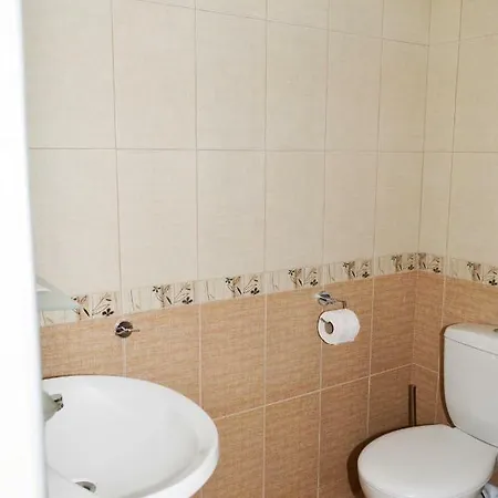 Paradise & Relax Center Hotell 3*