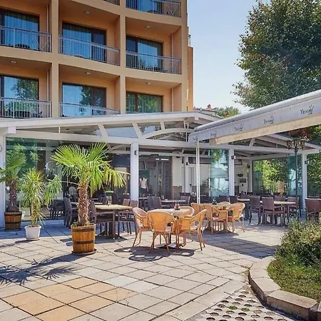 Paradise Hotel & Relax Center 3* Pomorie