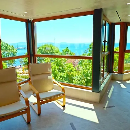 Paradise Hotel & Relax Center 3*