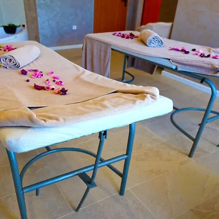 호텔 Paradise & Relax Center 포마리