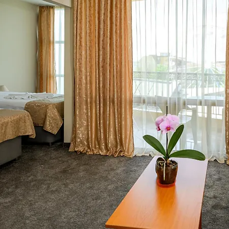 Paradise Hotel & Relax Center