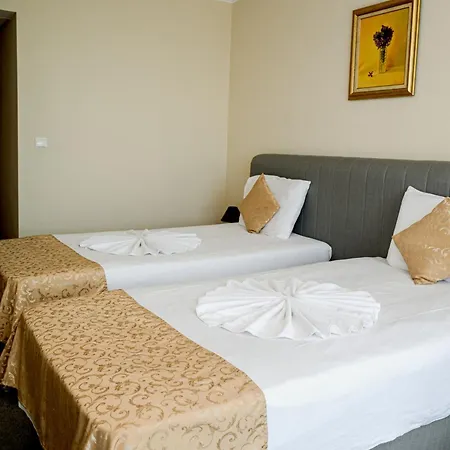 Paradise & Relax Center Hotel