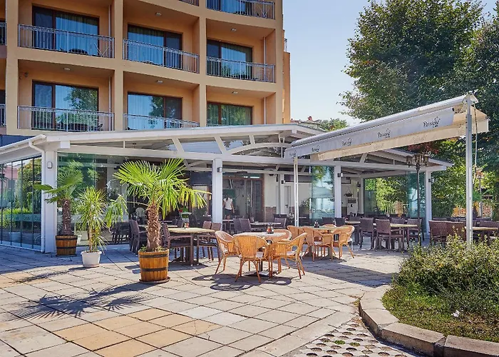 Paradise & Relax Center 3* Pomorie