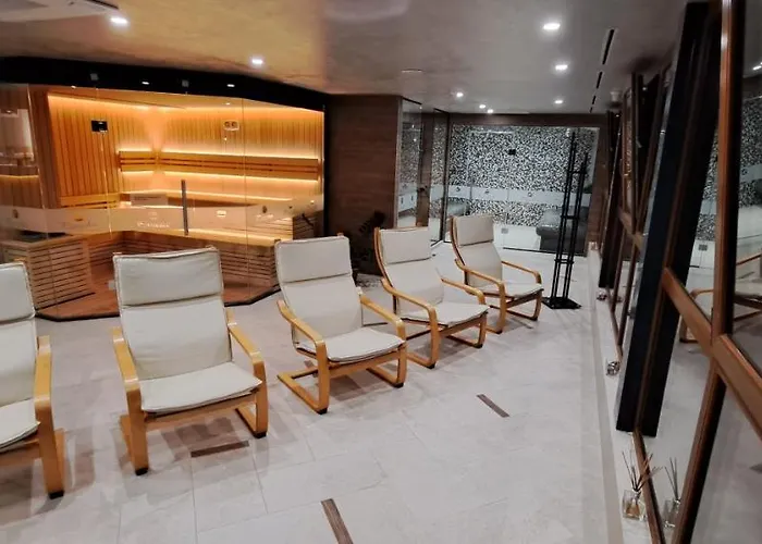 Hotel Paradise & Relax Center 3*