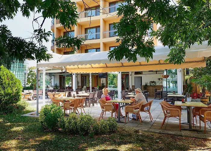 Hotel Paradise & Relax Center